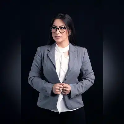 成菲昕