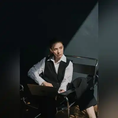 万杏婷